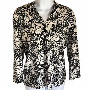 [Talbots] Patterned V-neck Blouse with 3/4 sleeve